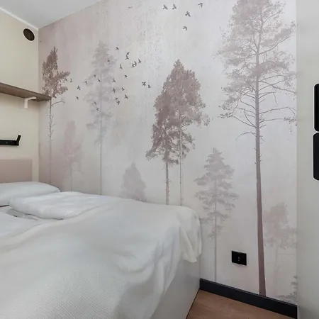 Stylish With Air Conditioning And Underground Parking By Renters Apartament