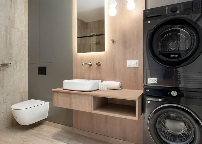 Stylish With Air Conditioning And Underground Parking By Renters 아파트