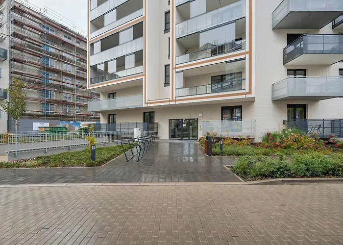 아파트 Stylish With Air Conditioning And Underground Parking By Renters *